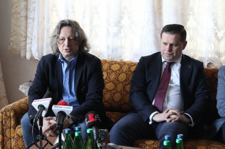 Uczestnicy konferencji - Rektor Uniwersytetu Śląskiego Ryszard Koziołek, Burmistrz Wisły Tomasz Bujok